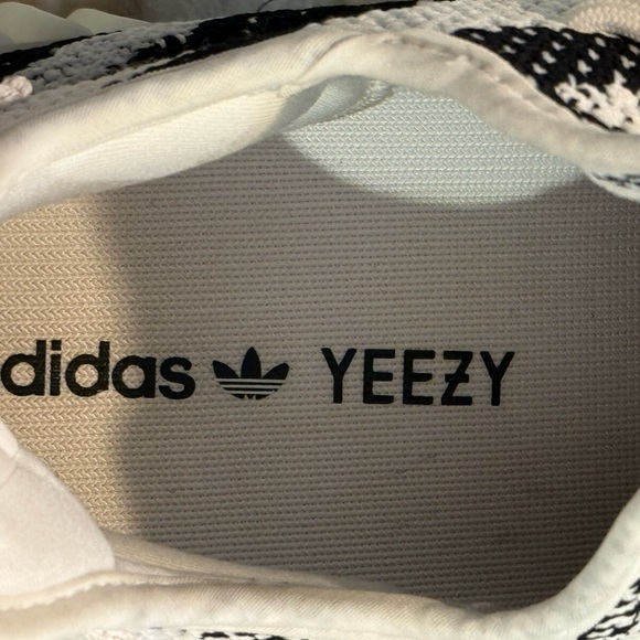 Men’s ADIDAS Yeezy Boost 350 V2 Sneakers- Size 12 - Picture 10 of 12